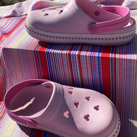 Crocs - Picture 2 of 6